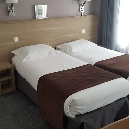 Cosmos Hotel 2*