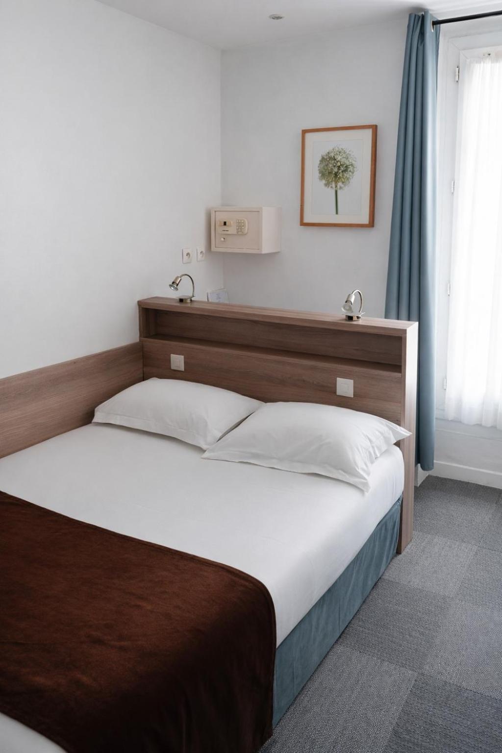 Hotel Cosmos